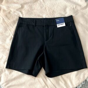 New black short old navy size 6